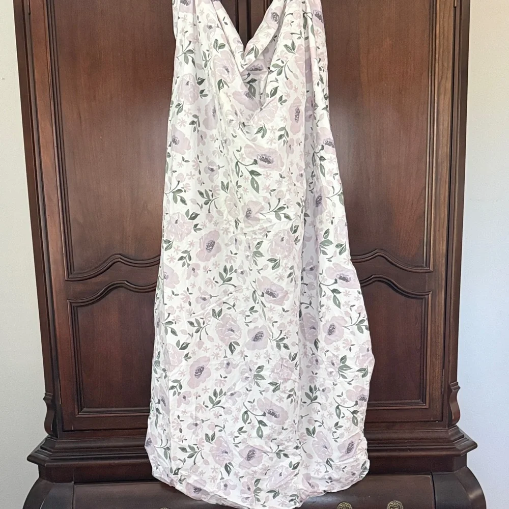 Pottery Barn Kids Cotton Floral Crib Sheet Pink Lavender PBK